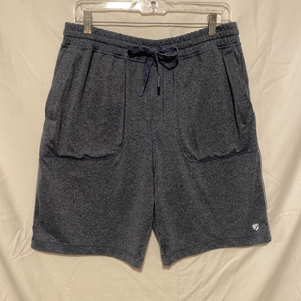 Cremieux athletic shorts